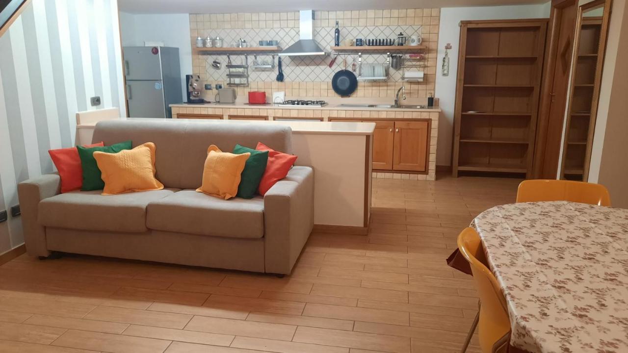 White Home Quartieri Spagnoli Napoli Esterno foto